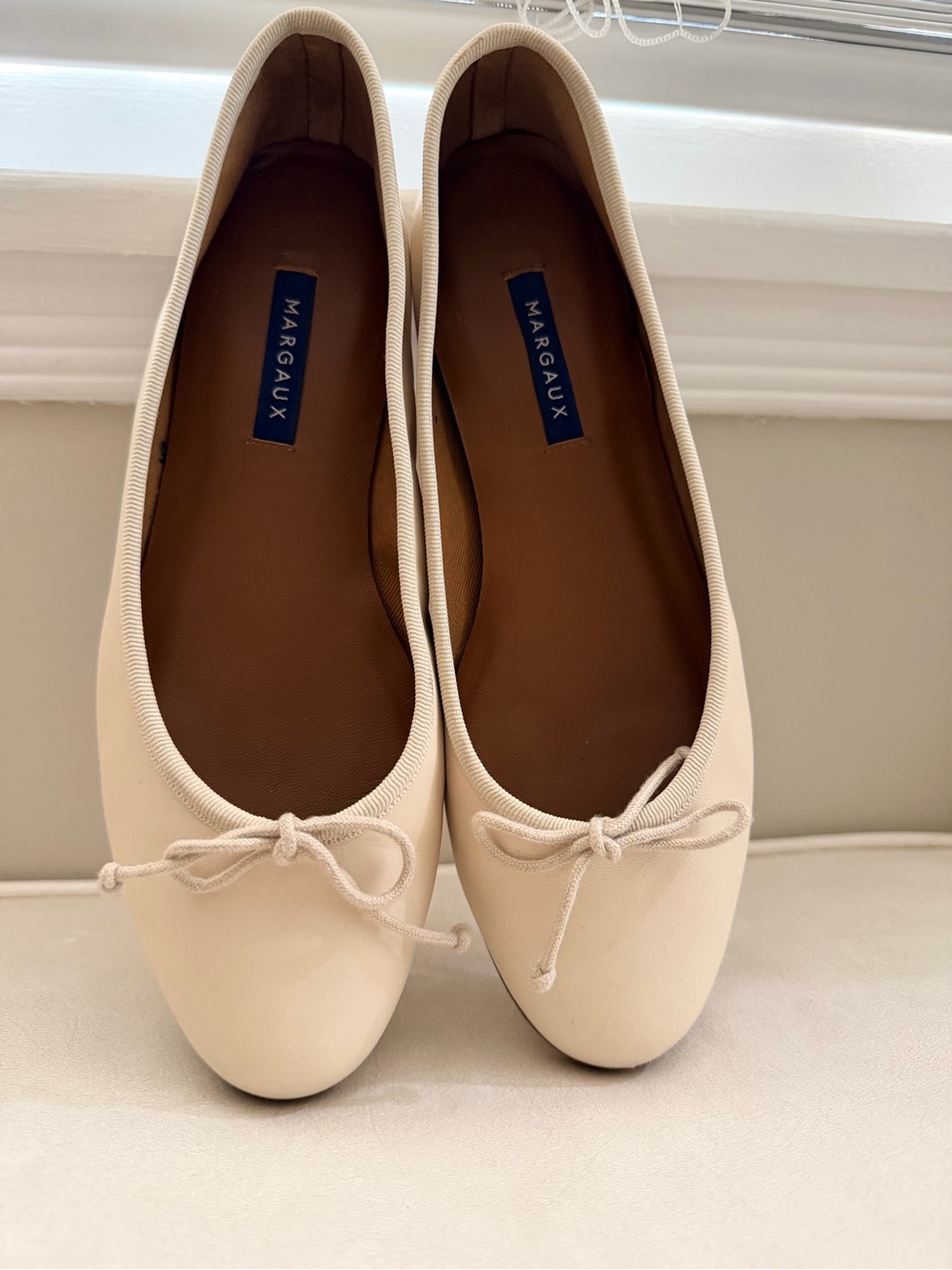 Margaux the Demi Flat